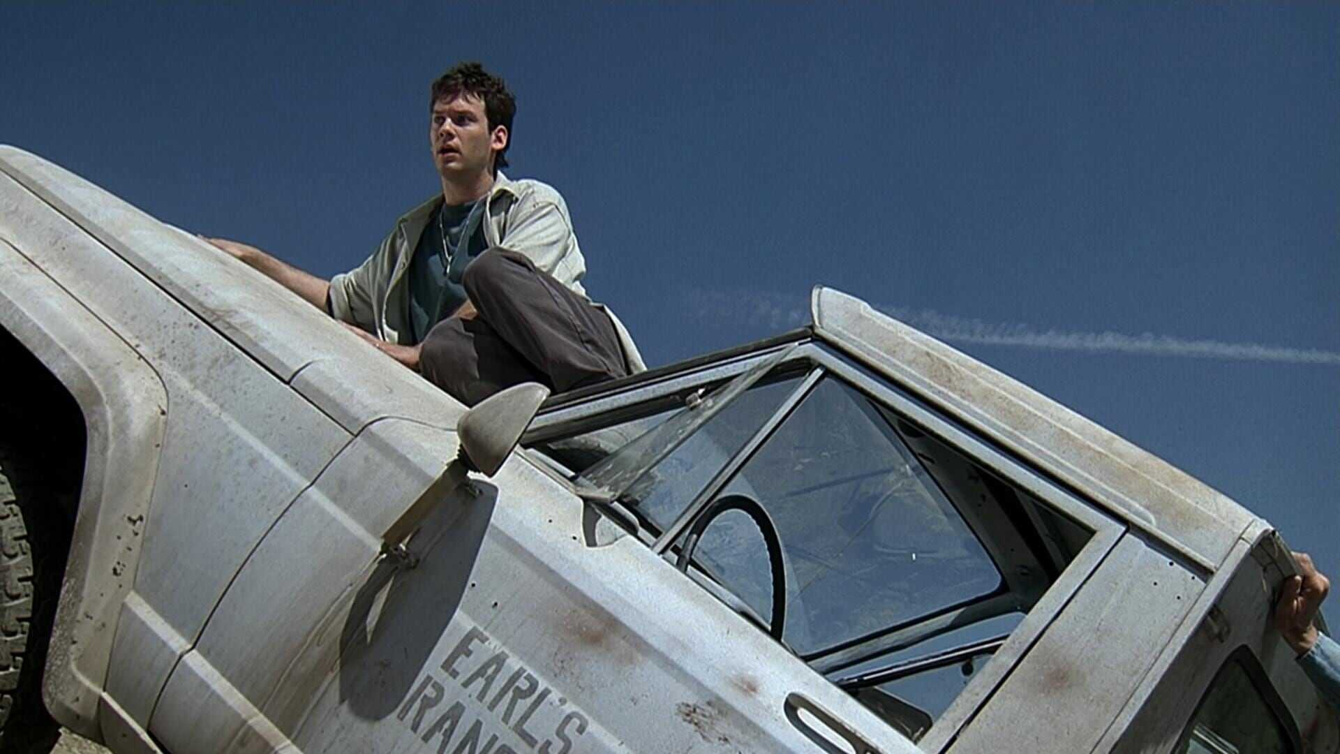 Tremors 2: Aftershocks 3