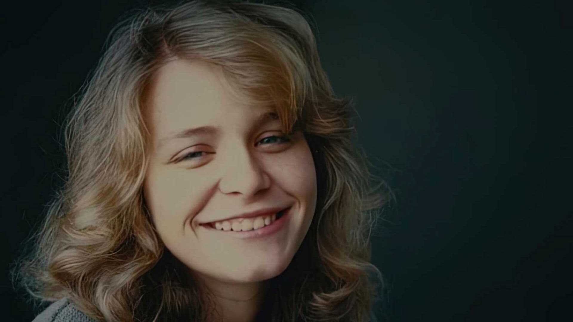 Girl in the Picture 0