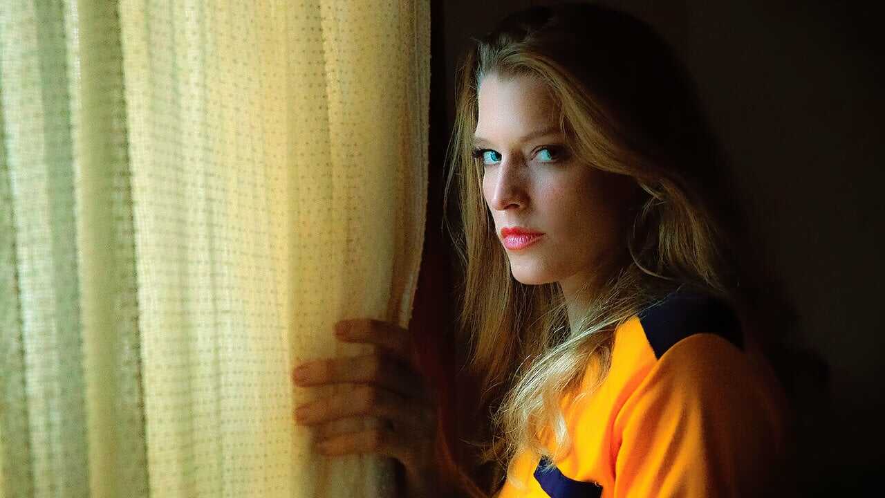 Girl on the Third Floor 0