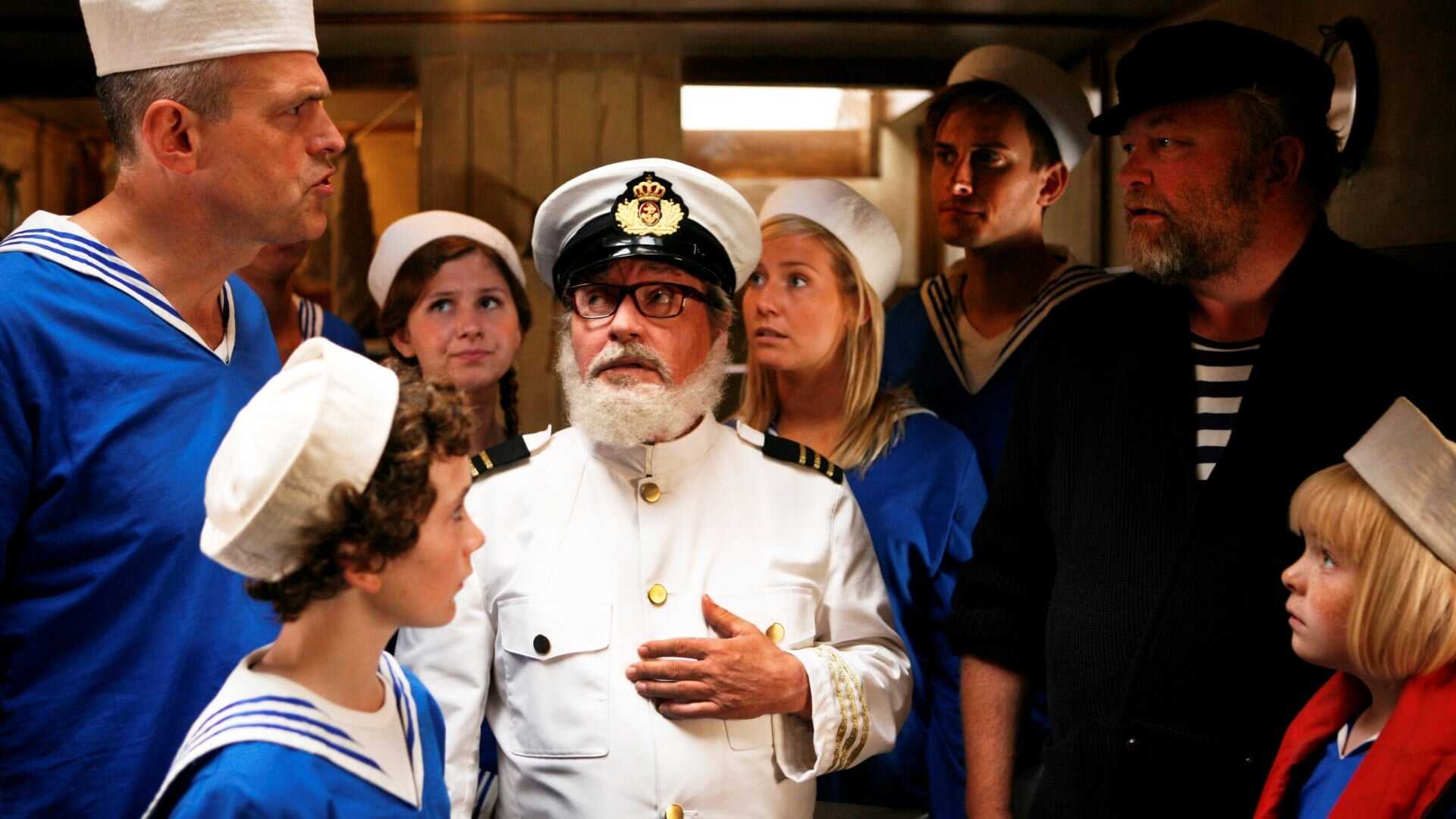 Father of Four: At Sea 0