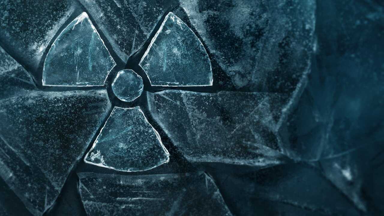 ES - Momentos decisivos: La bomba y la Guerra Fría (2024) 2