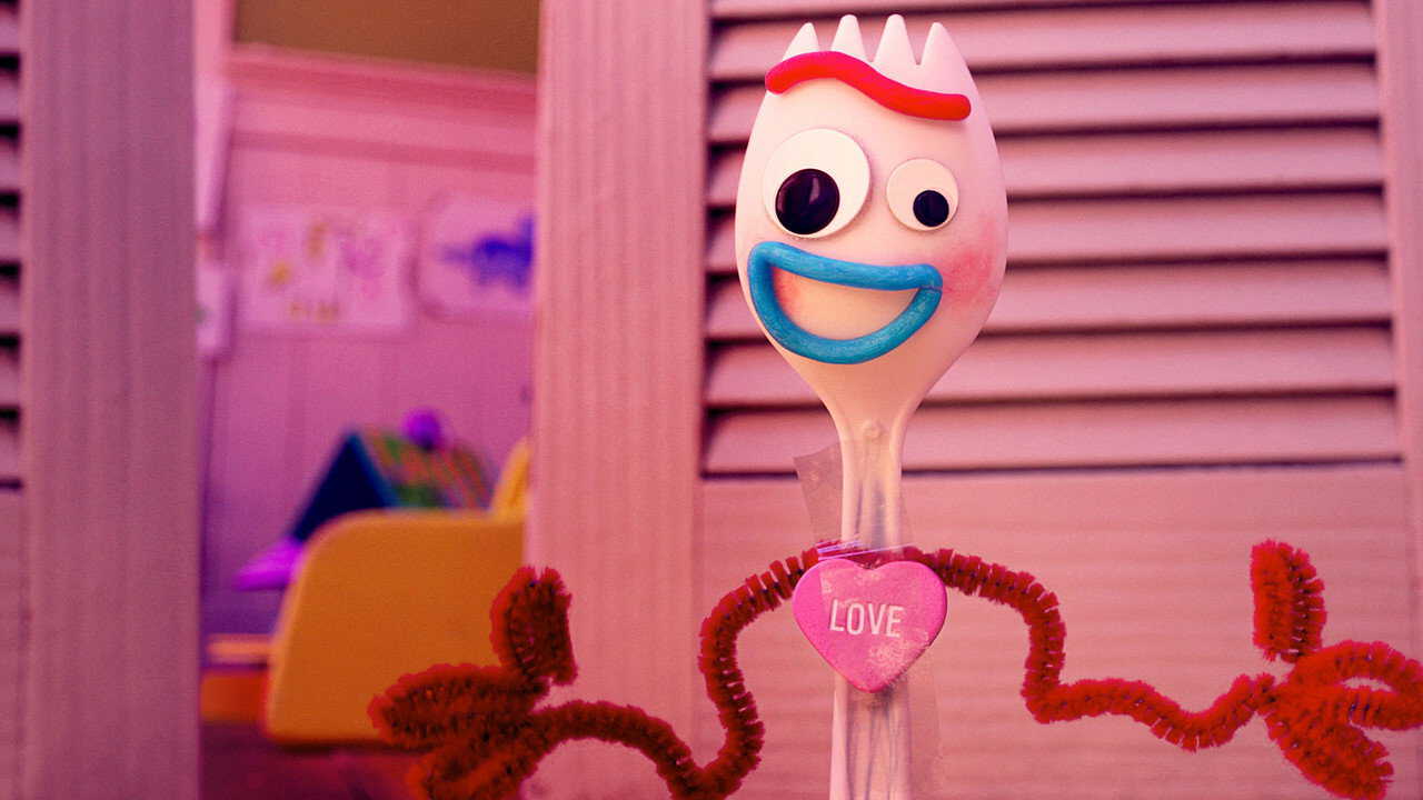 EN| Forky Asks a Question: What Is Love? - 2019 0