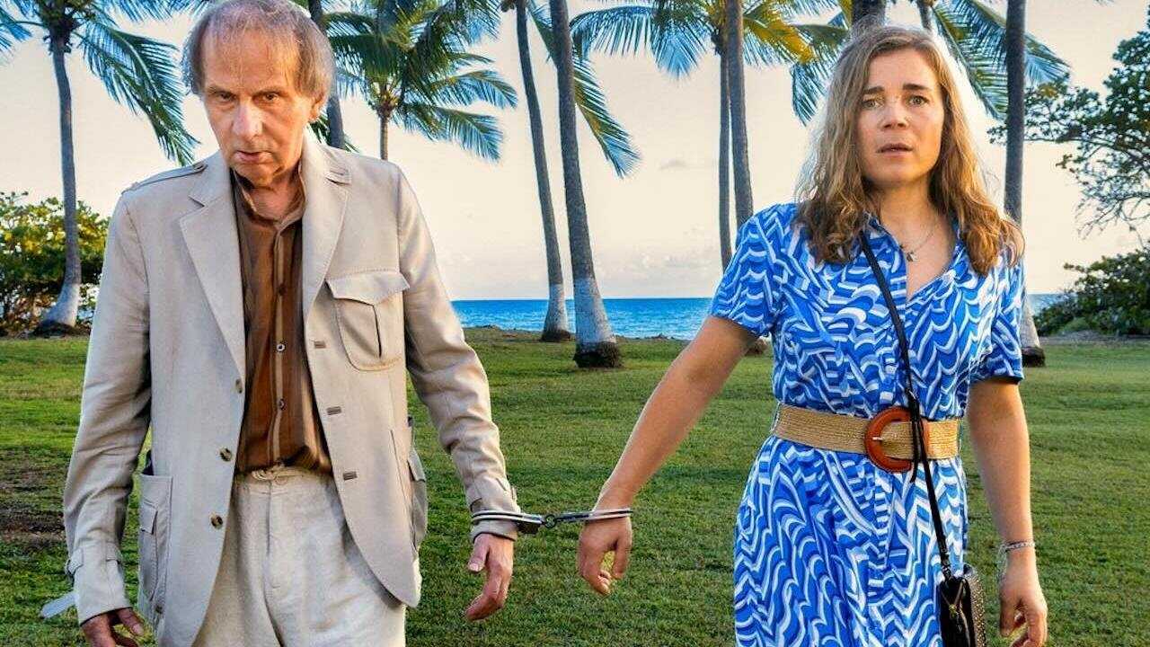 FR - Dans la peau de Blanche Houellebecq - 2024 0