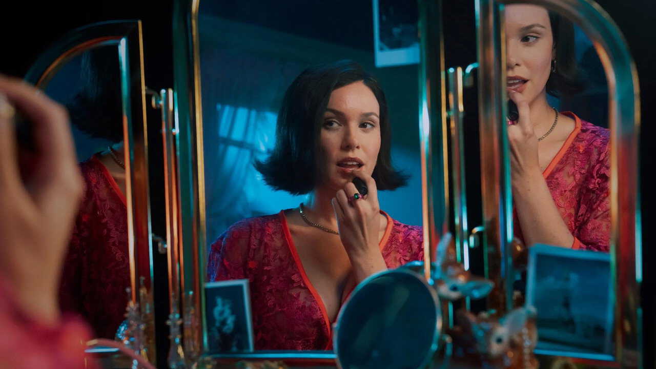 EN| Modern Whore - 2025 0