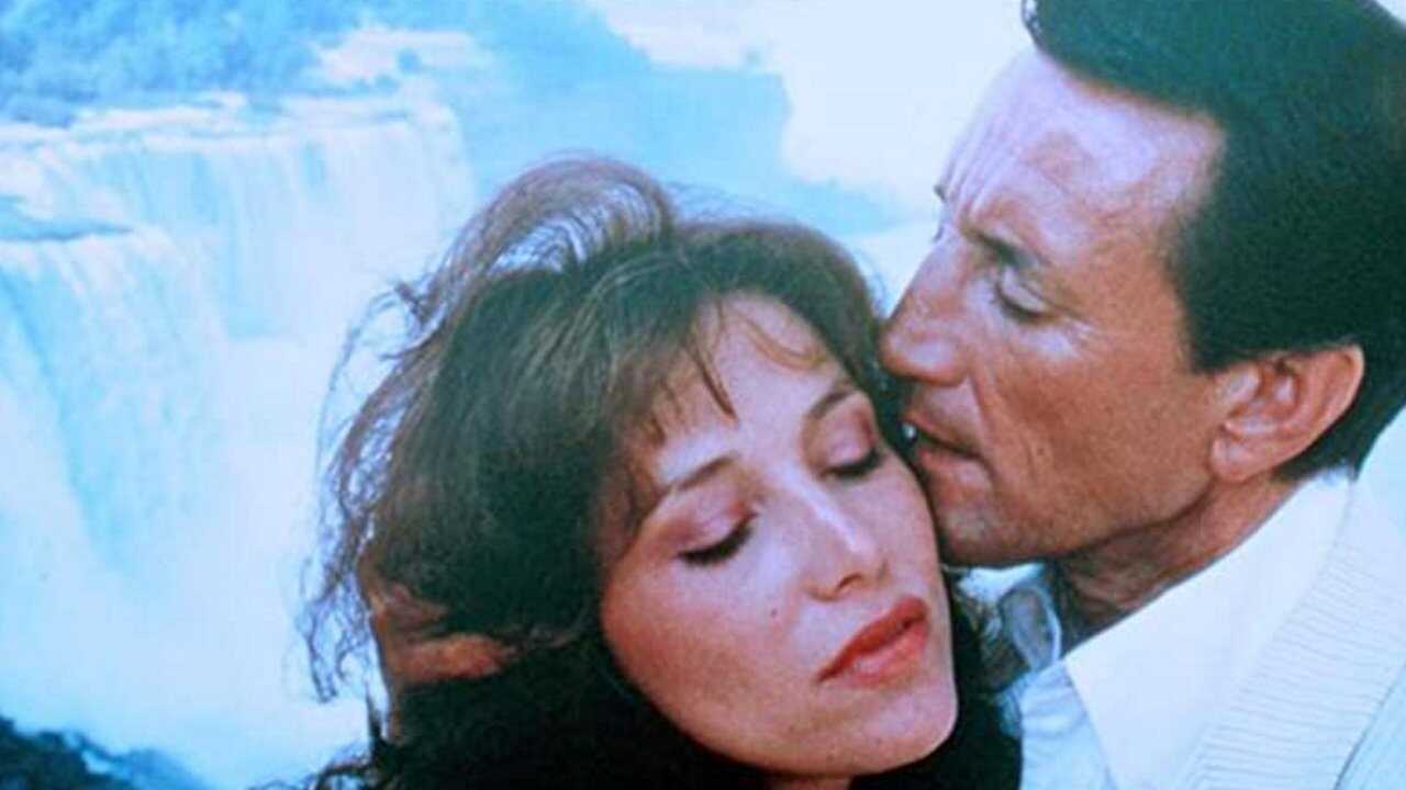Last Embrace 0