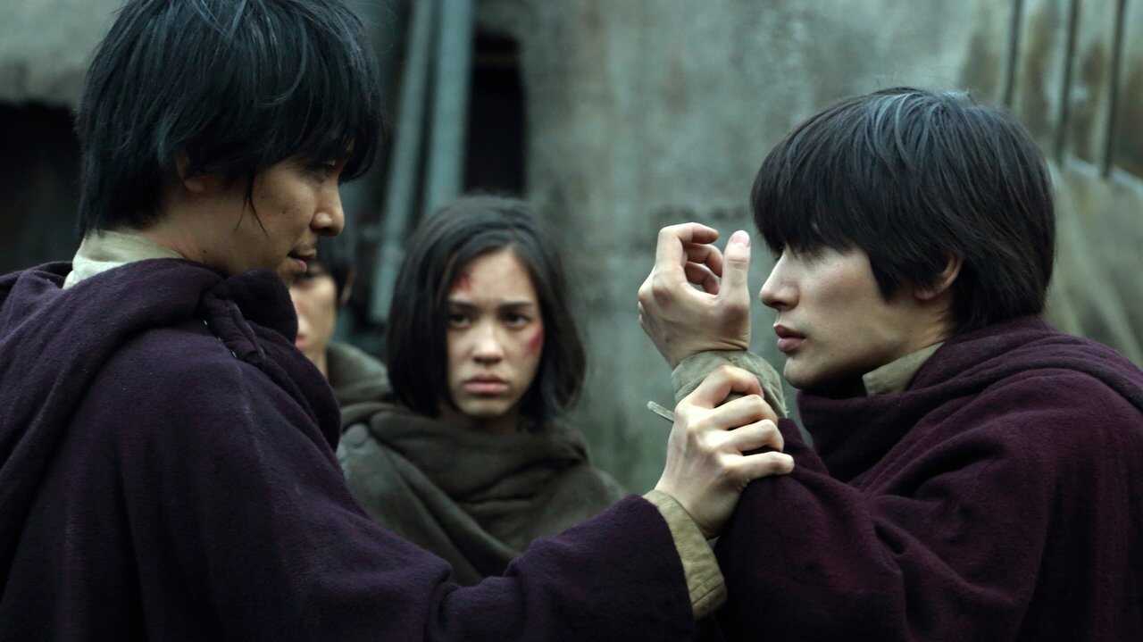Attack on Titan II: End of the World 0