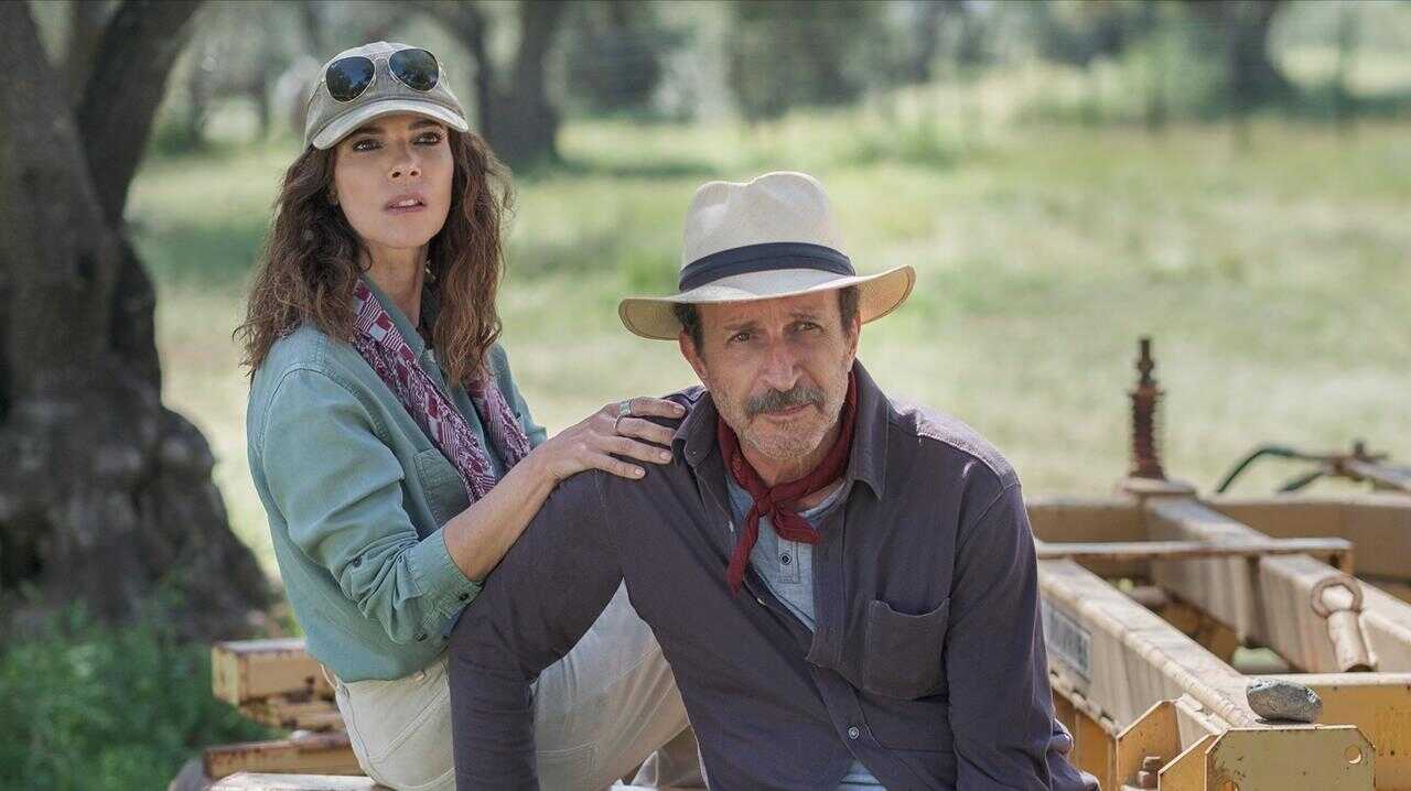 Familia (2024) 0
