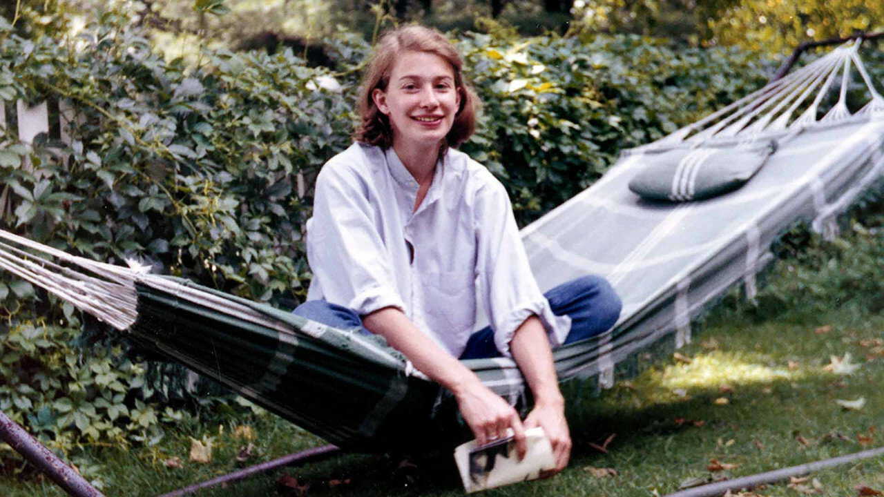 EN| Mary Oliver: Saved by the Beauty of the World - 2026 0