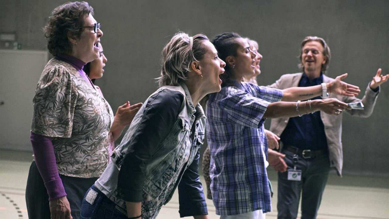 À l'ombre des filles (2022) 0