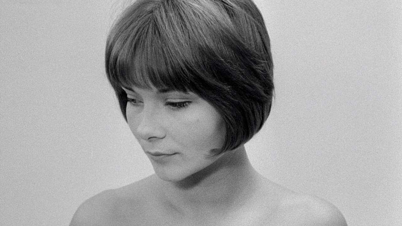 Une femme mariée 0