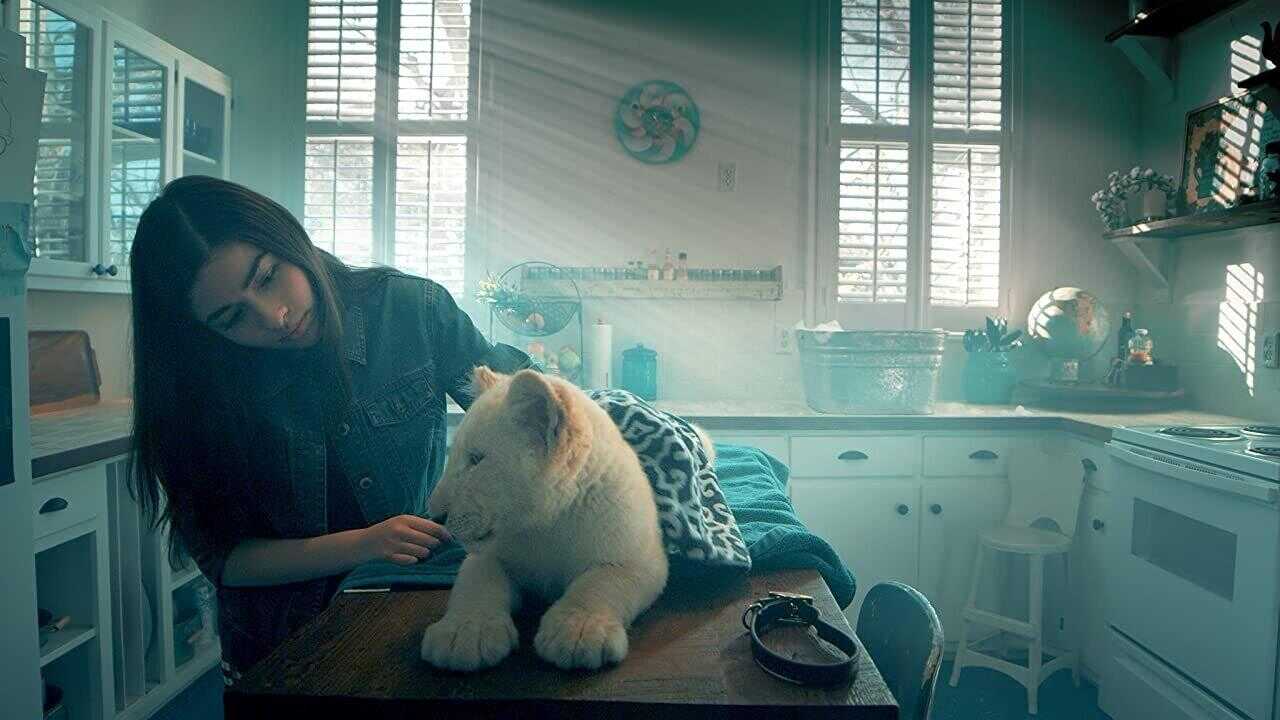 Lena and Snowball 0