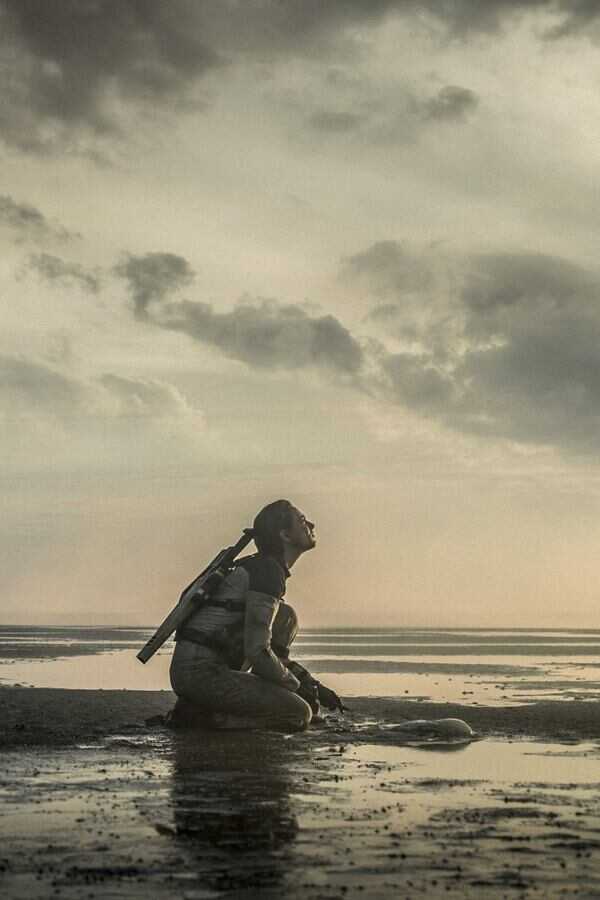 Tides (2021) 0