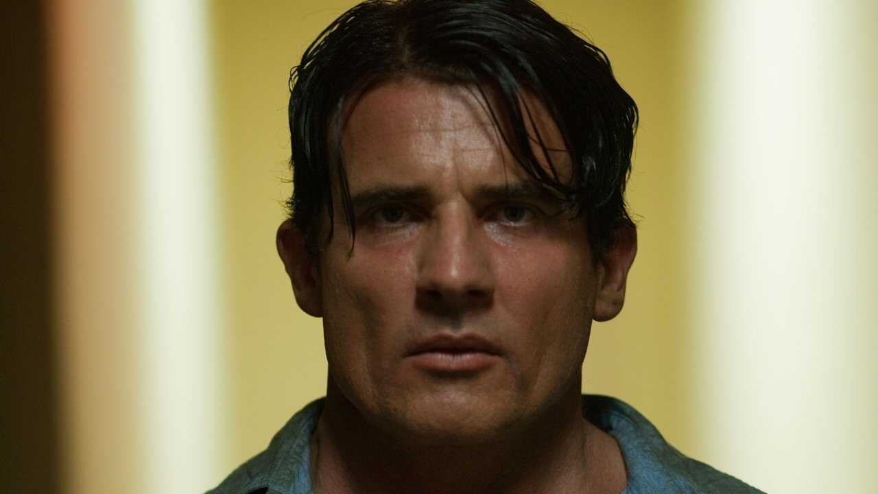 EN - Escapee - 2011 0