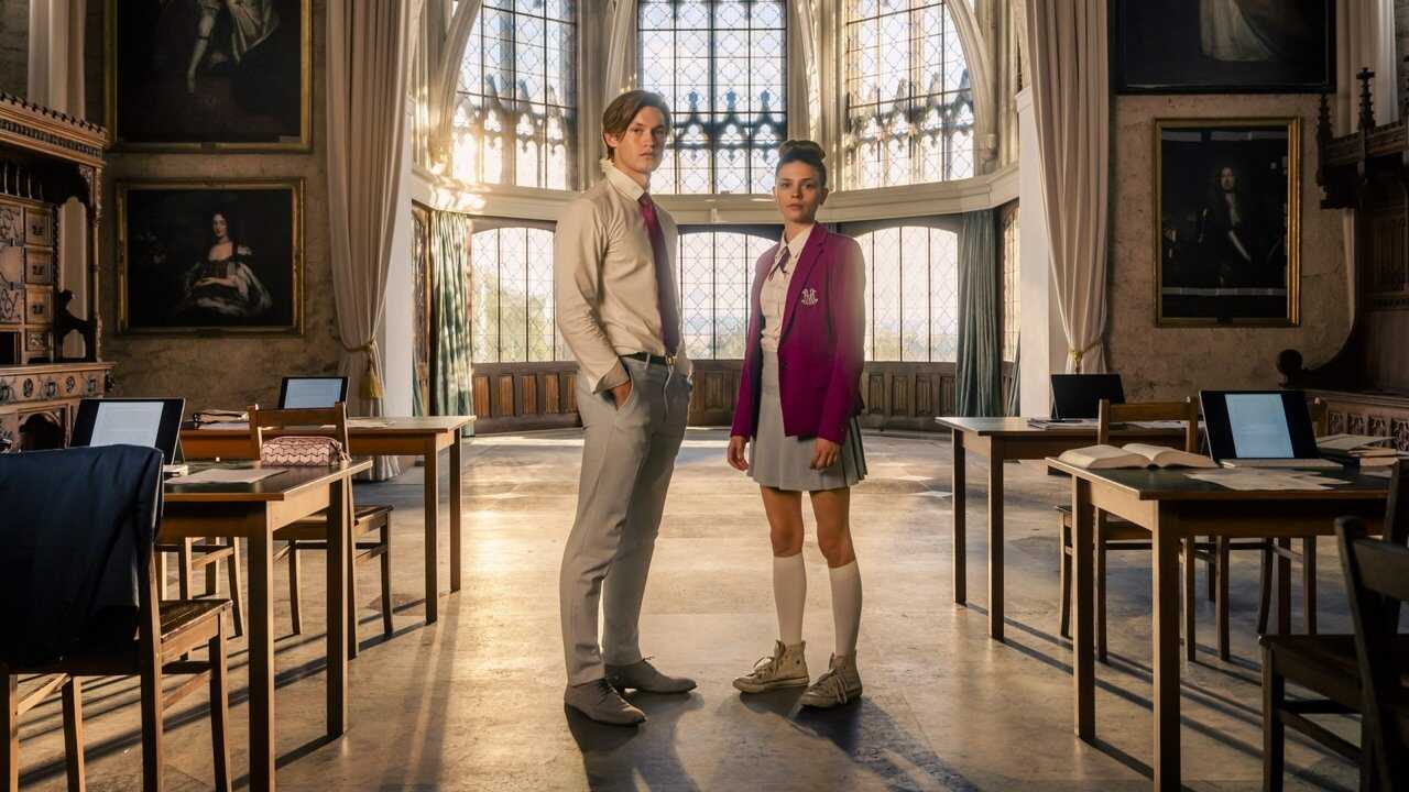 NL - Maxton Hall - Die Welt Zwischen Uns (2024) 0