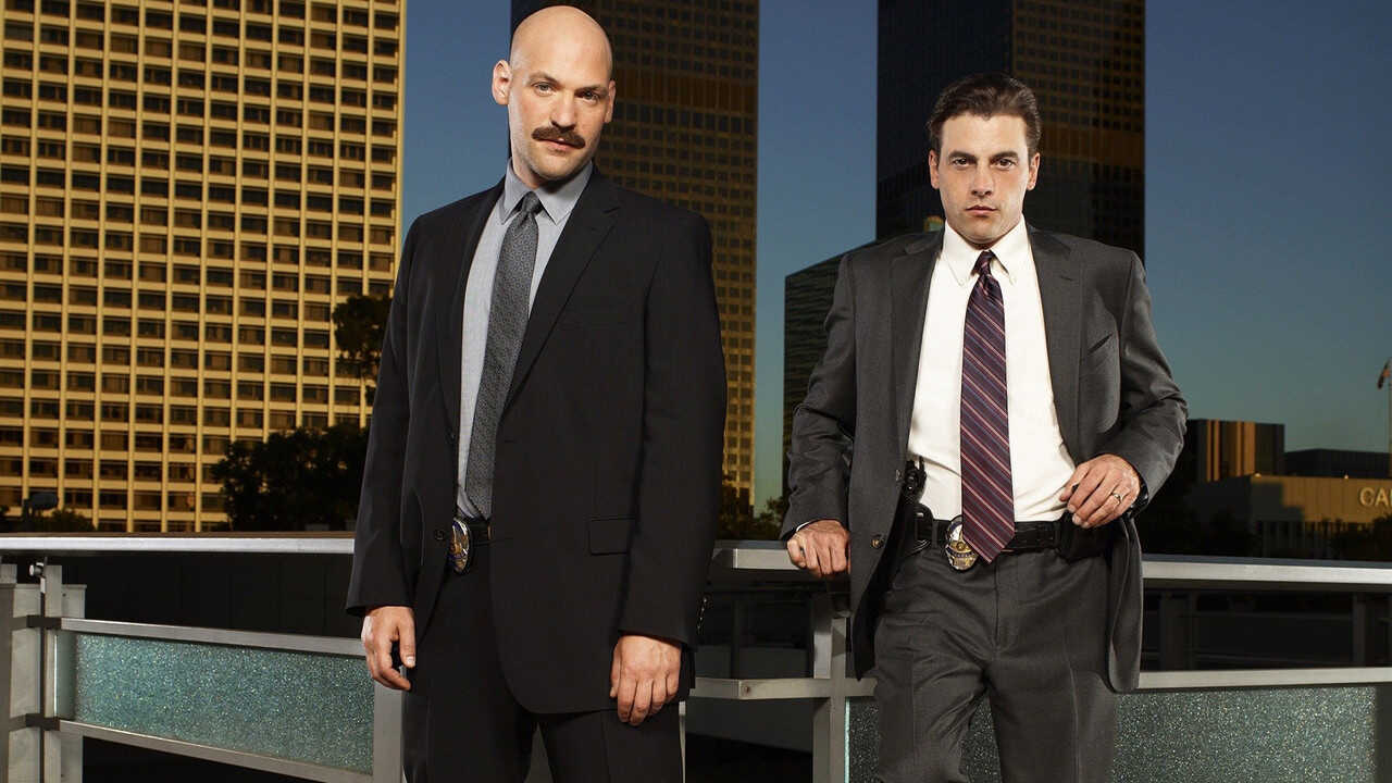 IT - Law & Order: LA (2010) 3