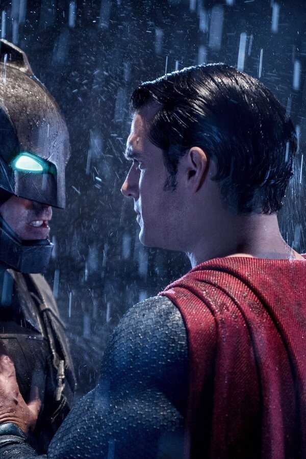 Batman vs Superman: El amanecer de la Justicia (2016) 0